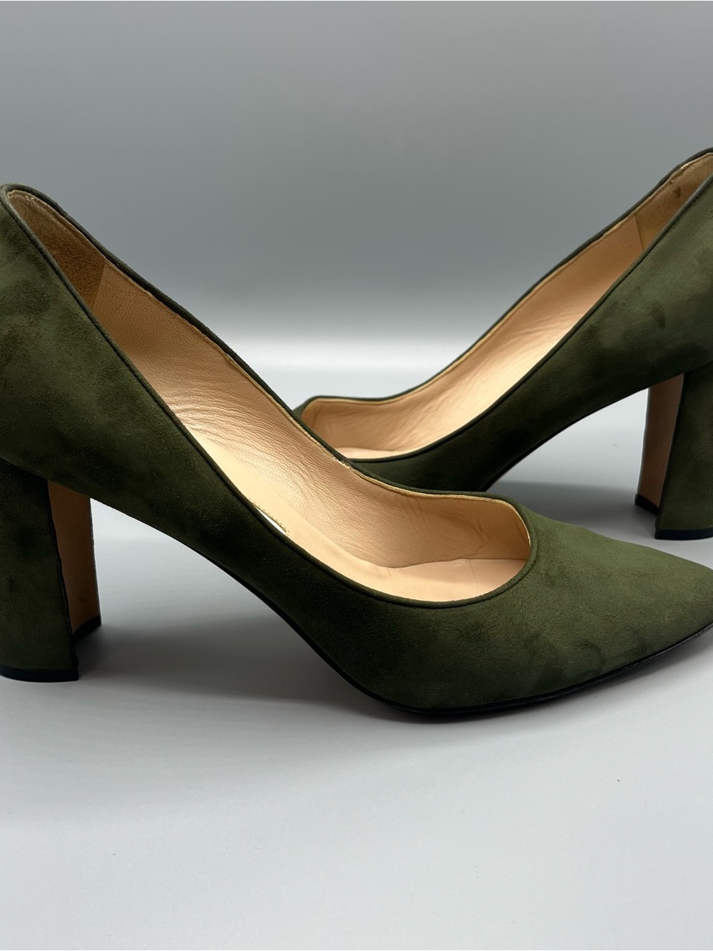 Manolo Blahnik Olive Green Suede Pointed-Toe Pumps Size IT41 US 10 - Picture 10 of 16